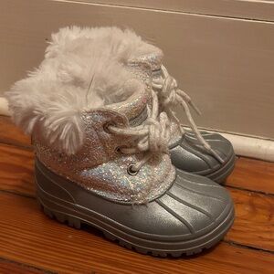London Fog Glittery Silver Kids Boots